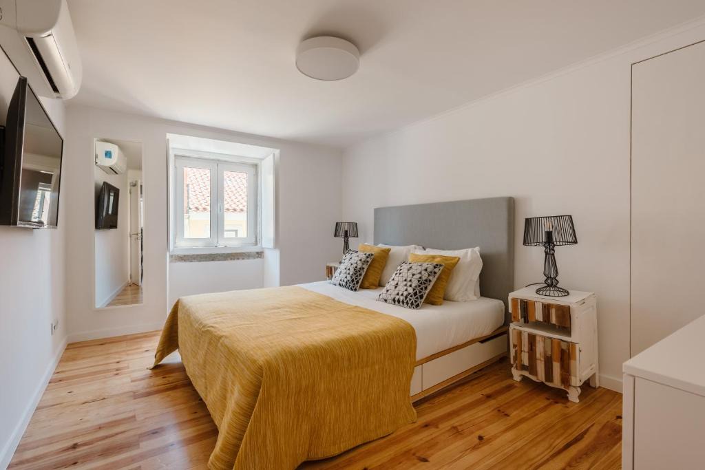 Sao Bento Apartment | Principe Real Hideaway by Praça das Flores by NestAtLisbon
