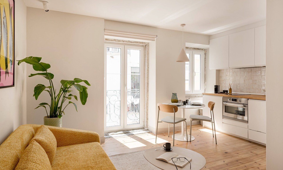 Sao Bento Apartment | Santa Catarina Urban Chic | Lisbon