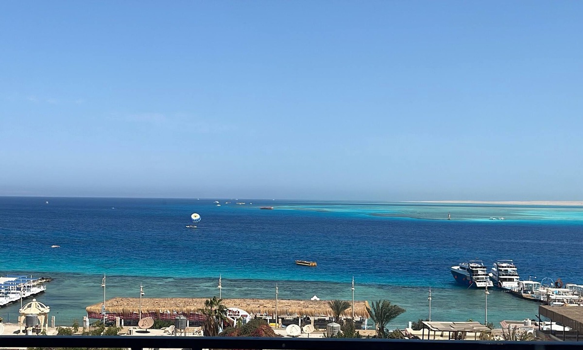 Sakkala Apartment | Sea view 3-bedroom apartment in delightful hurghada , with AC, WiFi