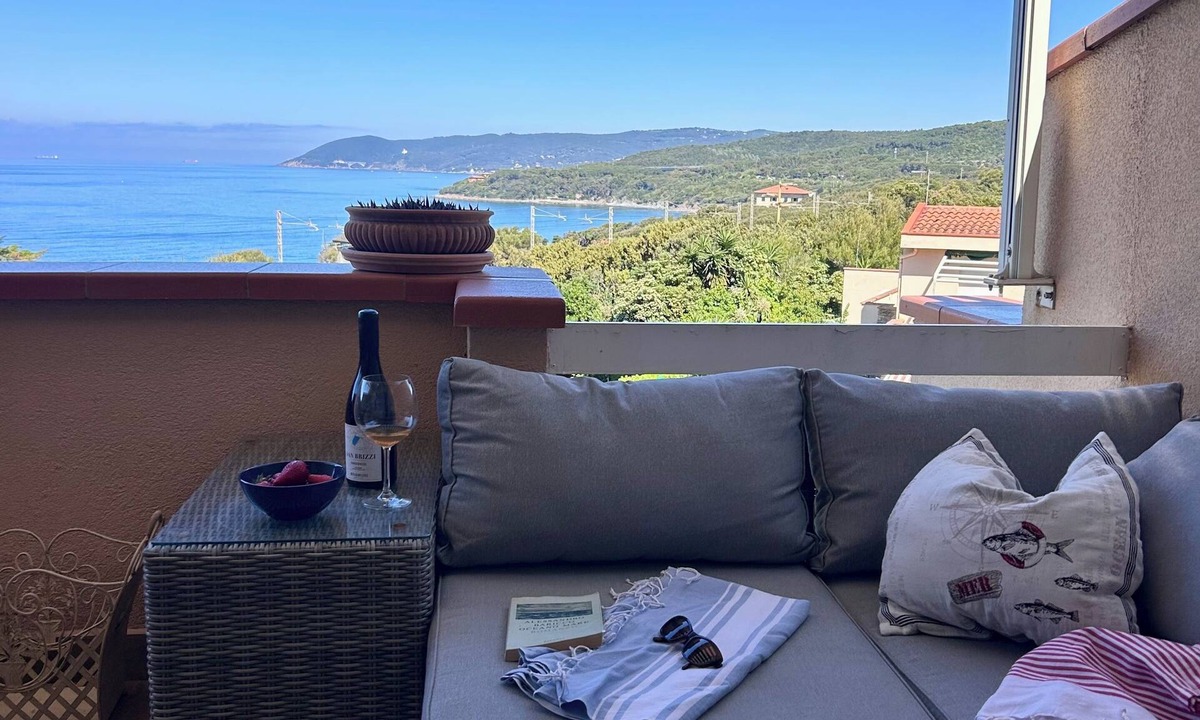 Rosignano Marittimo Apartment | Sea view Terrace, Pool, Direct Sea Access in Residence with Tennis