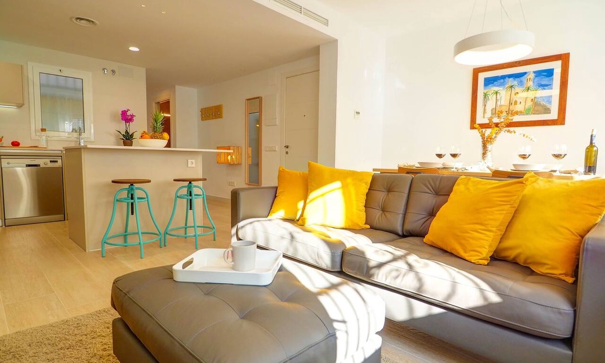 Sitges Apartment | Sebastian Patio by Hello Homes Sitges