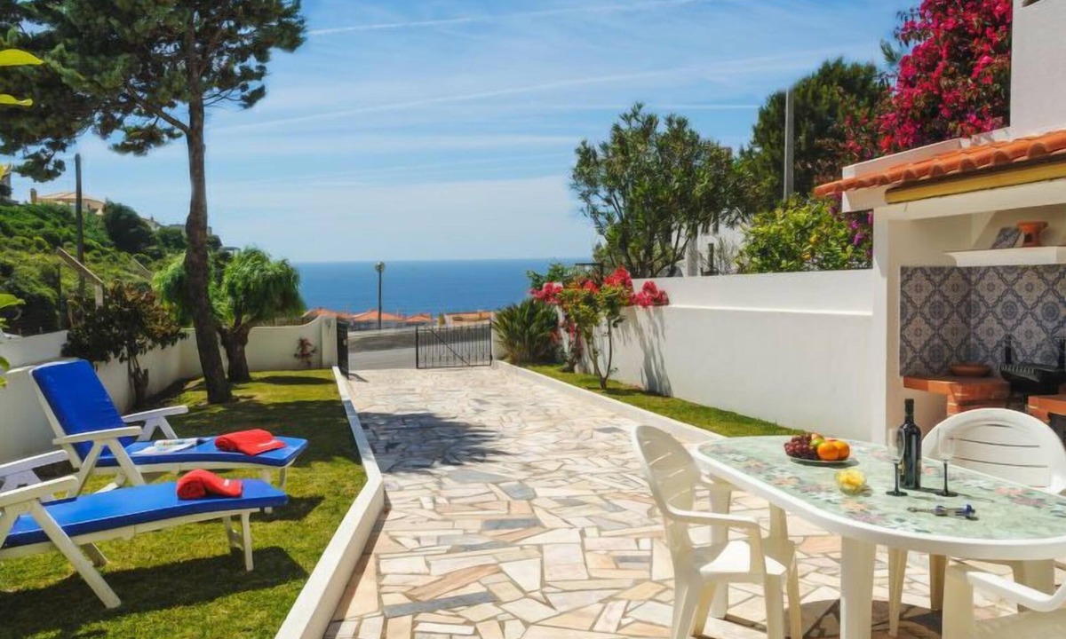 Ericeira Apartment | Studio Loureiro by Interhome