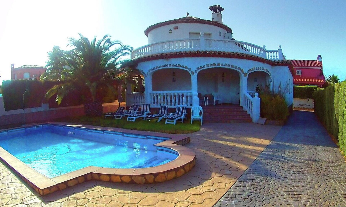 Costa del Zefir Villa | Stunning private villa with private pool, A/C, WIFI, TV, terrace, pets allowed and panoramic view