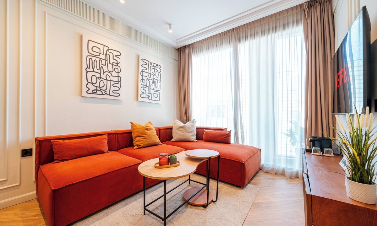 Racine Apartment | Stylish Apartment in Casablanca Hyper Centre with Rooftop & Gym
