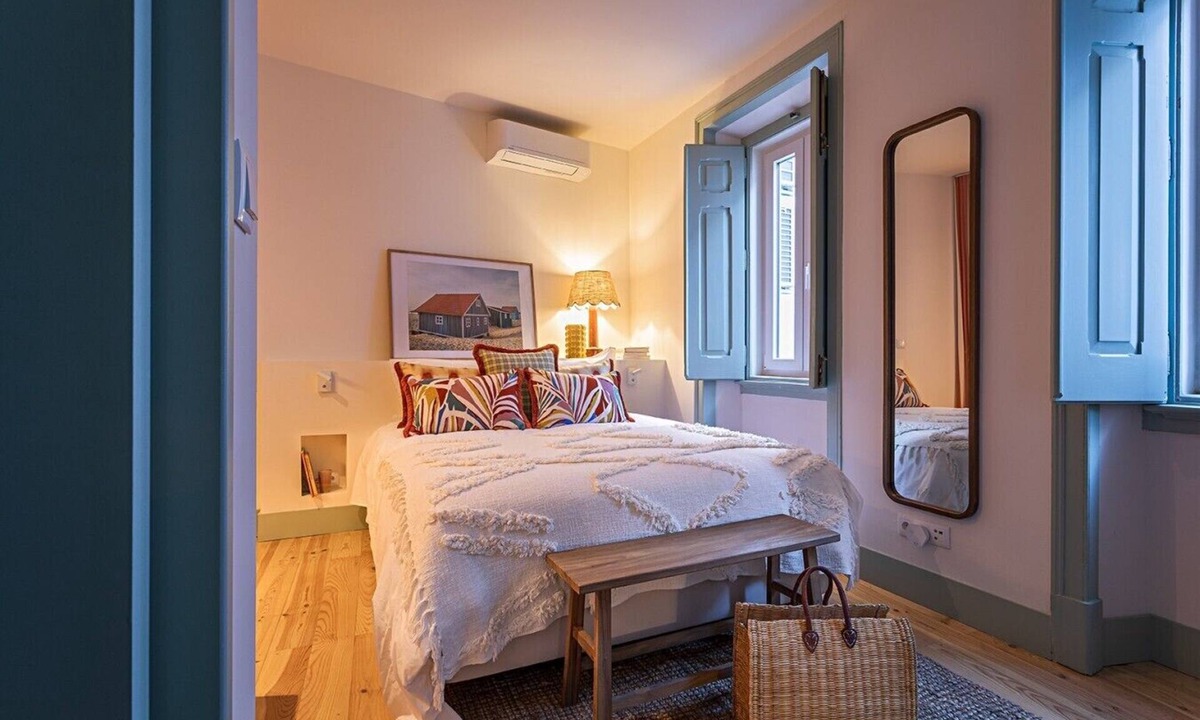 Caparica Apartment | Tanoeiro's Cottage in Porto Brandão