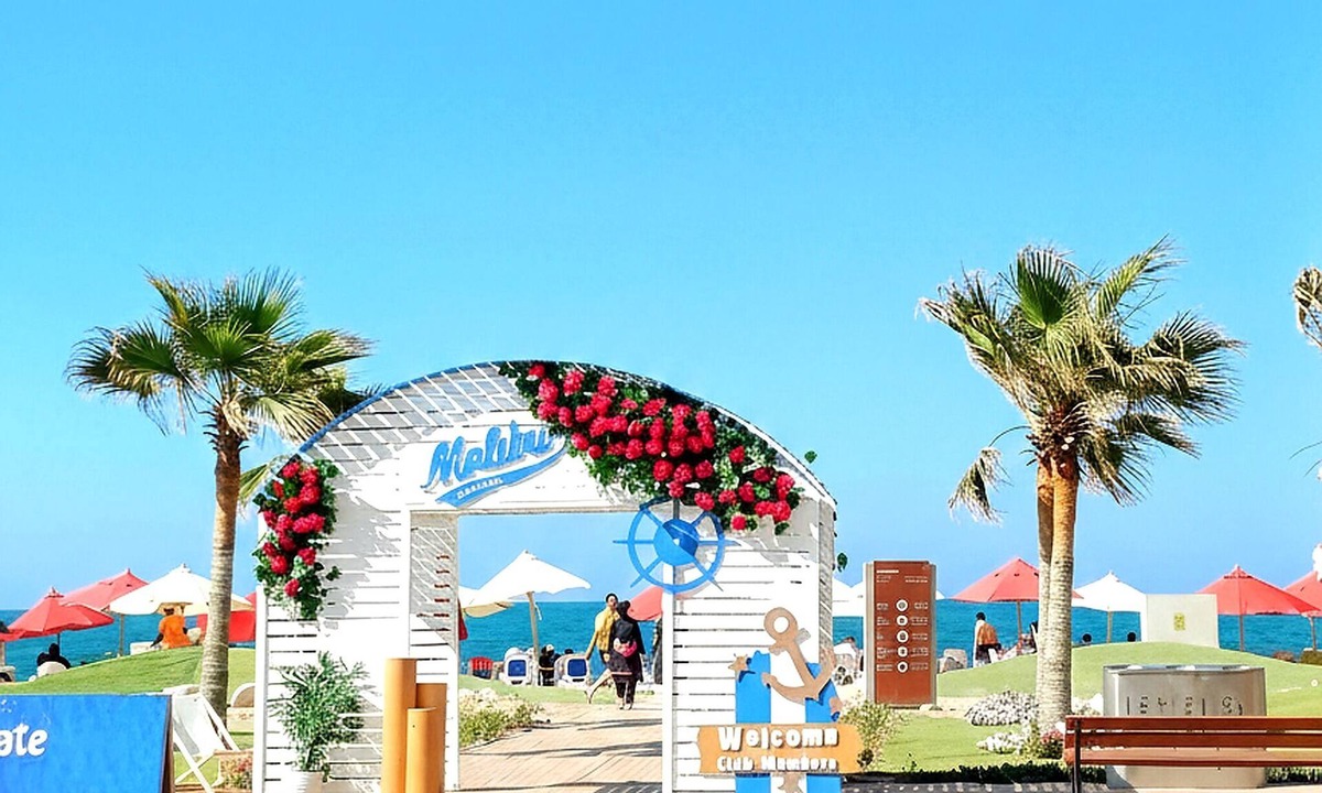 Al-Manasrah Ski Chalet | Tranquil Chalet Retreat in Port Said with City Views