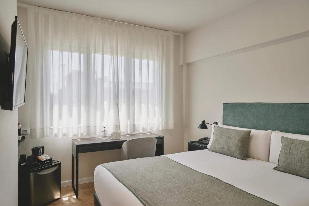 Les Tres Torres Hotel | Tres Torres Atiram Hotel