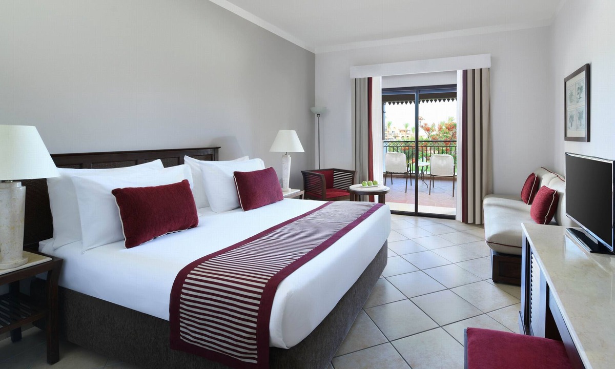 Ras Nasrani Hotel | Triple Connected Suites w/Balcony Access – Steps from Sharm El Sheikh’s Private