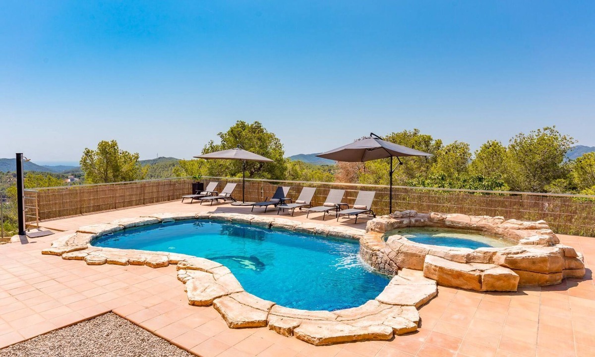Olivella Villa | Villa Alizee - Four Bedroom Villa, Sleeps 9