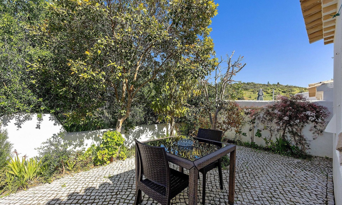 Atalaia Villa | Villa 'Casa 54' with Private Terrace and Wi-Fi