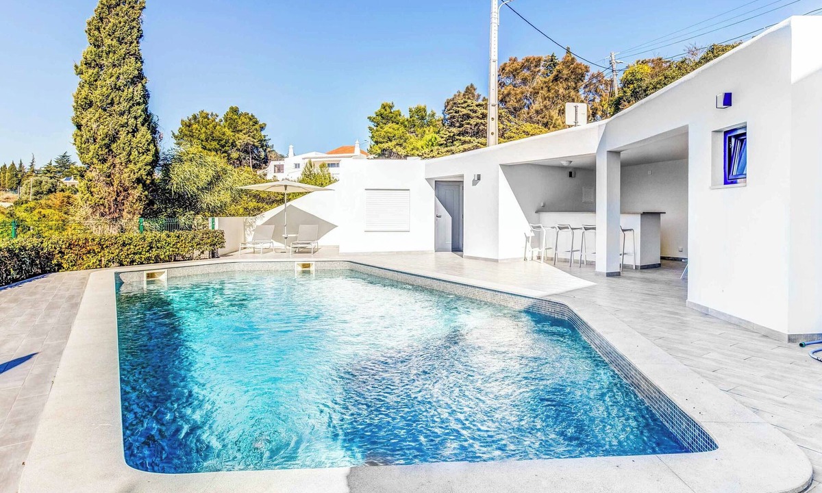 Vale de Centianes Villa | Villa Centeanes - Five Bedroom Villa, Sleeps 10