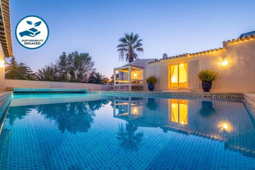 Alcalar Villa | Villa Saint Michel - Refúgio tranquilo com piscina aquecível em Portimão