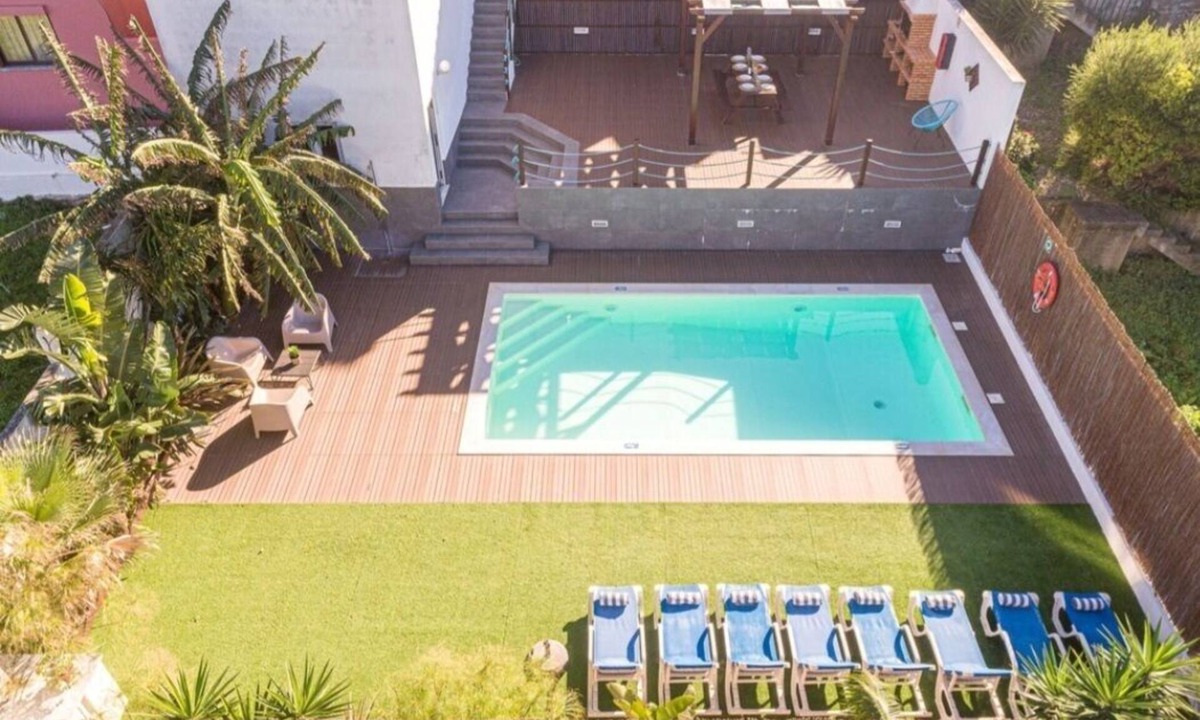Sao Pedro da Cadeira Villa | Villa Seabreeze | Private Heated Pool | Ocean View | Near Ericeira