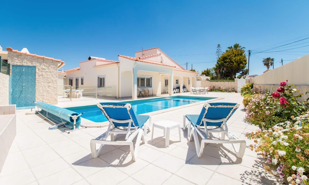 Vale de Parra Villa | Villa sleeps 8/9 in Vale de Parra, Albufeira area, Algarve Portugal, £1200-£2975