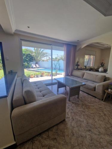 Nouaceur House | Villa spacieuse avec piscine proche aéroport Mohamed V