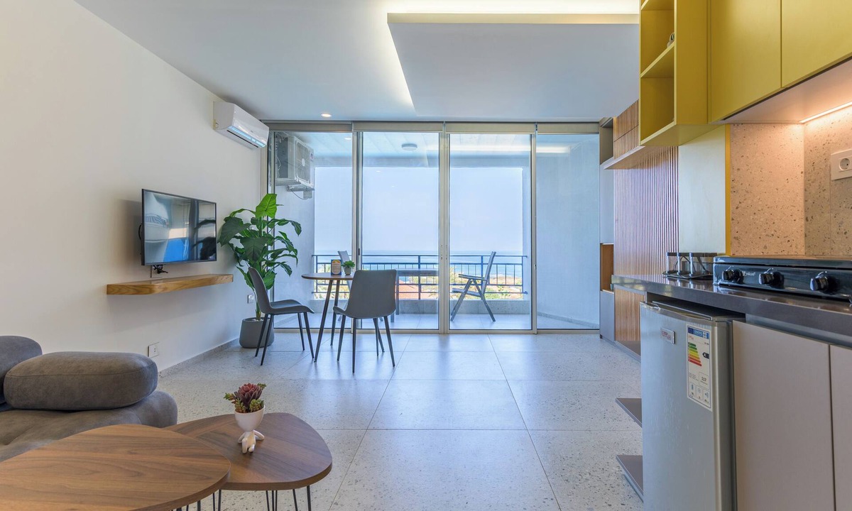 Batroun Apartment | Wave 515 - Getaway Chalet at Sawary Resort Batroun