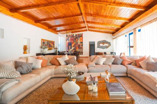 Sao Miguel do Rio Torto House | WHome Family Paradise, Exquisite Retreat for Holidays