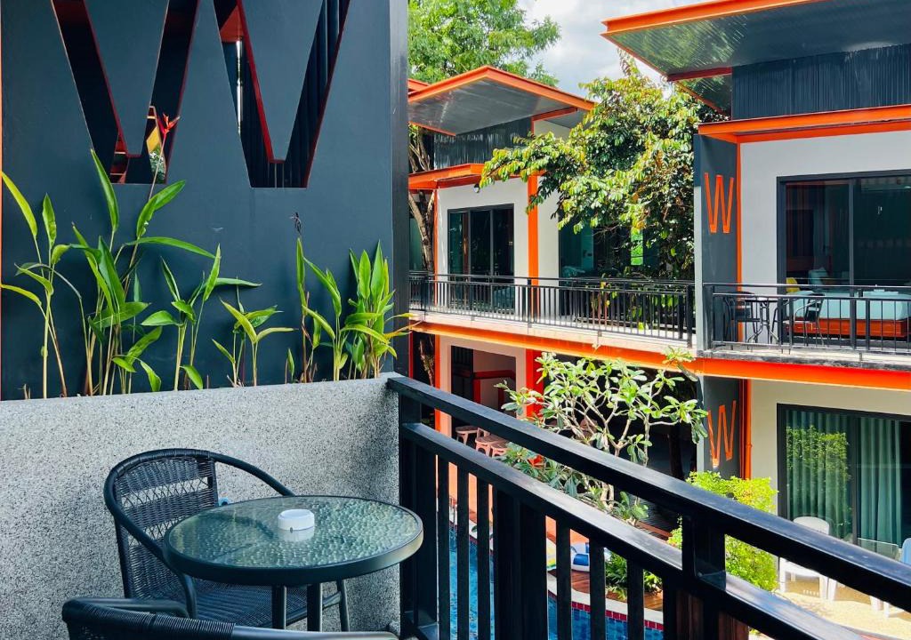 Chalong Hotel | WOW PHUKET