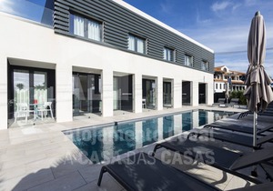127 m² Apartment ∙ 3 bedrooms ∙ 6 guests