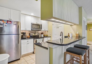 Free Golf at Bear Trap Dunes and MORE! 2 Bedroom 2 bath. first floor Sea Colony West unit with a beautiful view of the lake. in Bethany Beach