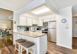Harbour Island 403L-Baywater 14th St, WIFI, Pool, Elev, W/D, AC in Ocean City