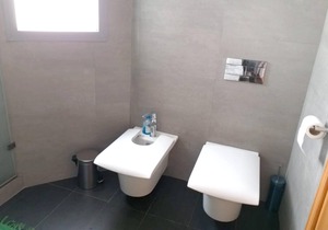 Homerez - Beautiful apartment With sea view and garden