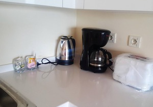 Homerez - Beautiful apartment With sea view and garden