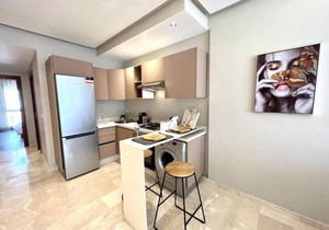Pearl 17 - Central,Brand new chic with balcony