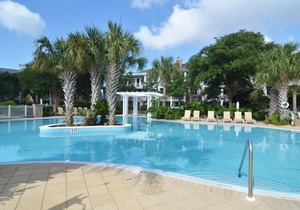 Studio ~ Kitchenette ~ Family Friendly in Miramar Beach
