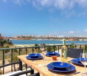 Townhouse Sea 