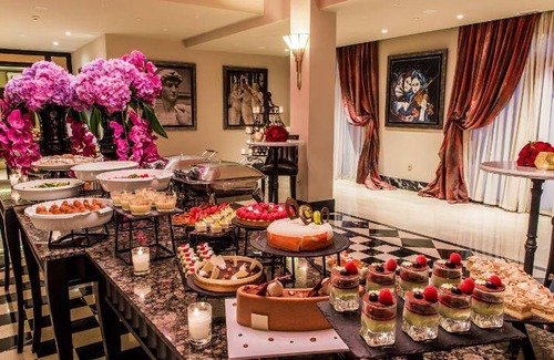 Racine Hotel | 120 m² Hotel ∙ 2 bedrooms ∙ 127 guests