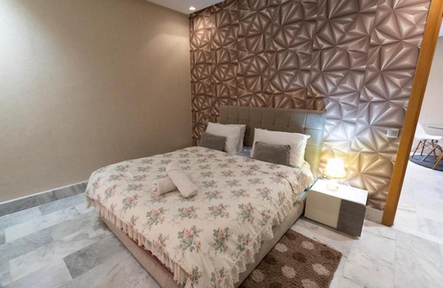 Casablanca Apartment | 27 Cosy Secured Flat, DT self checkin-FreeParking.
