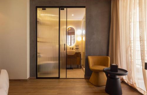 Gauthier Hotel | Le Square By Onomo Collection