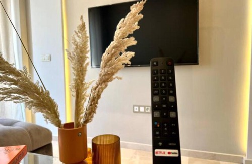 Anfa Apartment | Pearl 17 - Central,Brand new chic with balcony