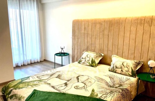 Anfa Apartment | Pearl 24 - Brand new, stylish & elegant w/ balcony