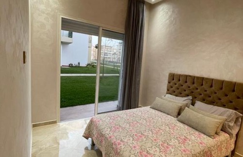 Sidi Rahal Apartment | Superbe appartement avec piscine pieds dans l’eau