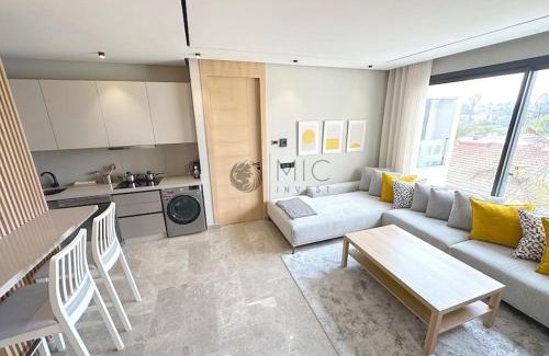 La Corniche Apartment | The Besty Ocean Suite-By Ayla Stay