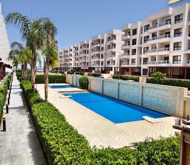 Al-Manasrah Hotel | منتجع بورتو سعيد Porto Said Resort