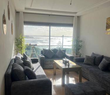 Pont Blondin Apartment | 100 m² Apartment ∙ 2 bedrooms ∙ 6 guests