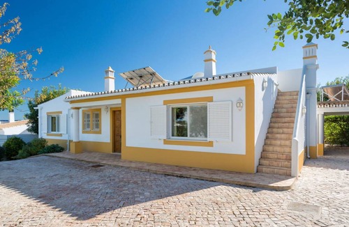 Guia Villa | 102 m² Villa ∙ 3 bedrooms ∙ 6 guests