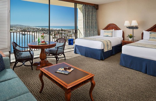 Crown Point Hotel | 2 Bay View Studio Queens, Catamaran Resort, Bike Rental, Close to the Ocean