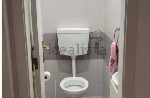 Caparica Apartment | 2 Bedrooms Furnished with Elevator in Aristides Mendes Square