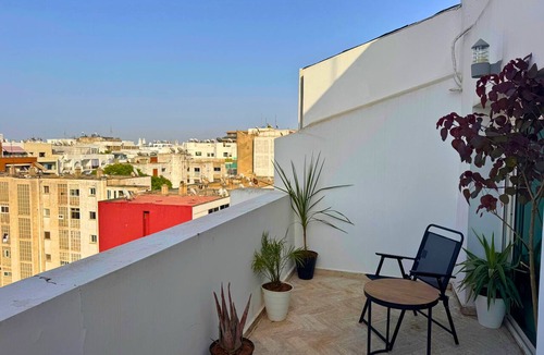 Casablanca City Center Apartment | 3-Bedroom Apartment with Panoramic Rooftop Terrace — Gauthier, Casablanca