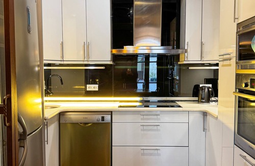 el Camp d'en Grassot i Gracia Nova Apartment | 3BR Apartment w/100m² Private Terrace – Eixample