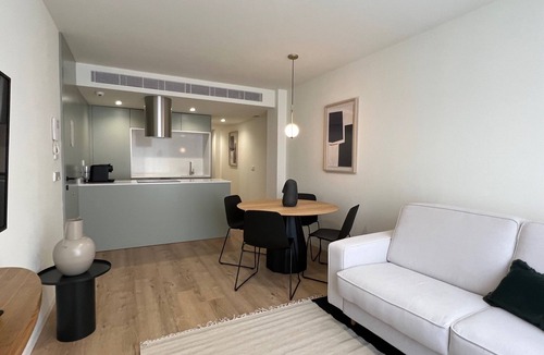 Ensanche Diputacion Apartment | 52 Reyes Catolicos Premium Homes - Deluxe Home