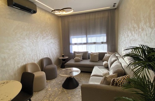 Karakchou House | A bright, cozy apartment in the heart of Maarif: 2 bedrooms, Wi-Fi, air conditioning, free parking