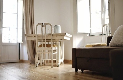 Misericordia Apartment | A Portuguesa I, at Bica's Funicular Street