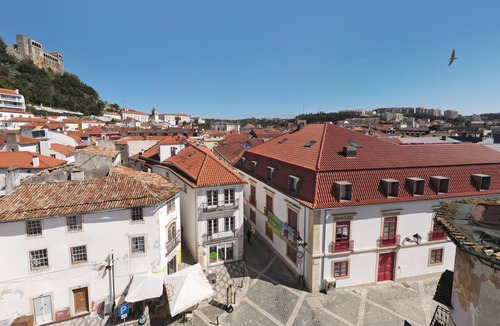 Leiria Condo | A unique view over Leiria Castle