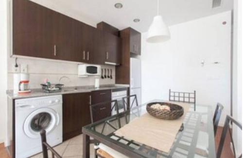 Barri Vell - Santa Creu Apartment | Abad apartment with views of the Santa Barbara castle 5 minutes from the beach