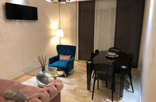Bourgogne Apartment | AL MADIAFA N° 00001